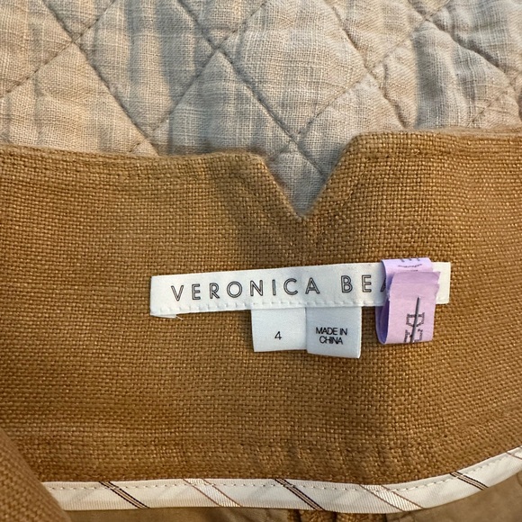 Veronica Beard Alicia Linen High Waisted Pleated Shorts in Camel Size 4 - Picture 3 of 6